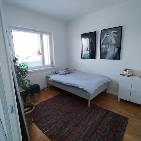 Center With Amazing View, Cosy 3 Bed Flat, Fully Furnished. Helsinki